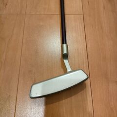 FILAゴルフ　パター　オシャレなパターの画像