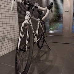 ロードバイク＋サドルバッグ＋Panasonicロック＋空気入れ