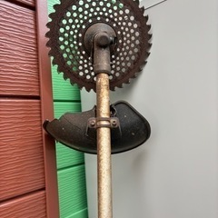 草刈機　刈払機　エンジン刈払機　肩掛け農業機械　KIORITZの画像