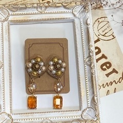 ハンドメイドピアス