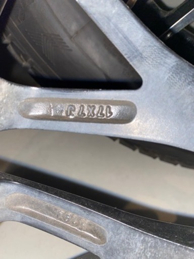 レオニス　スタッドレス　タイヤ　ホイール　ハリアー使用
