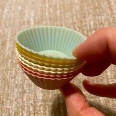 シリコンカップ　お弁当用やお菓子作りに