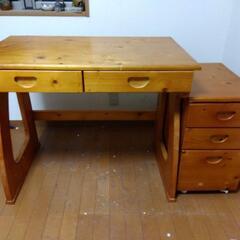 差し上げます 学習机の画像
