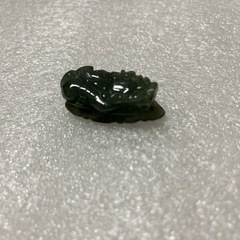 天然翡翠　貔貅（ひきゅう）　彫刻　開運　風水　【鬮石（くじいし）...