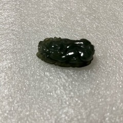 天然翡翠　貔貅（ひきゅう）　彫刻　開運　風水　【鬮石（くじいし）　kujiishi】の画像