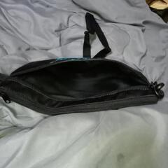 呪術廻戦のウエストバックの画像