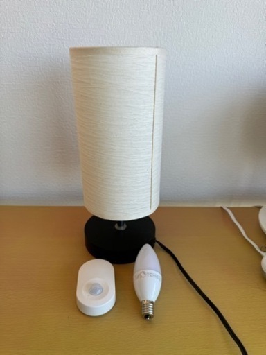 イケア人感センサーLED電球E17+ ニトリテーブルスタンド