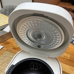 炊飯器の画像
