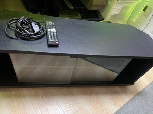 テレビ台、テレビ