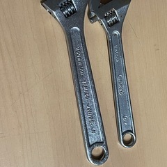 【お話中】工具一式　スパナ　ドライバー　ツールボックス　カッター　替え刃付きの画像