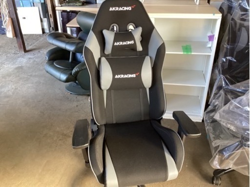 AKRACING ゲーミングチェア