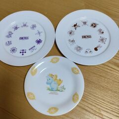 断捨離　プレート　皿　ノベルティ　ワンピース