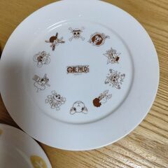 断捨離　プレート　皿　ノベルティ　ワンピースの画像