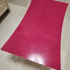 センターテーブル（ピンク/桃色）の画像