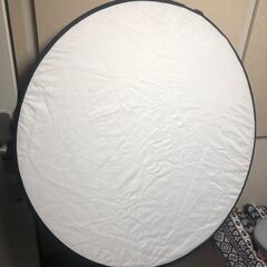 撮影用折りたたみ式丸レフ板 (銀、金、白、黒、半透明) NEEWERの画像