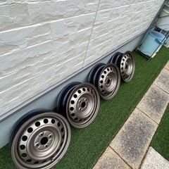 トヨタ　アクア純正スチールホイール