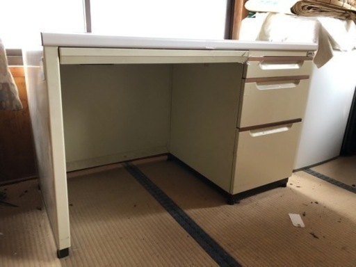 中古事務机、値段交渉引き下げok