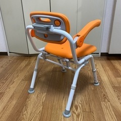 入浴介護用　折りたたみイス　の画像