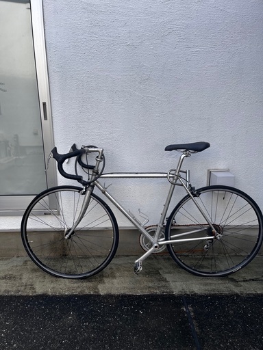 シンプルでお洒落なクロモリ製ロードバイク