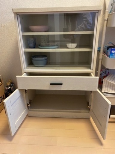 食器棚