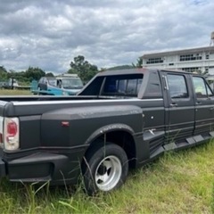 ★超希少車★FORD  F350 デューリー   4枚ドアの画像