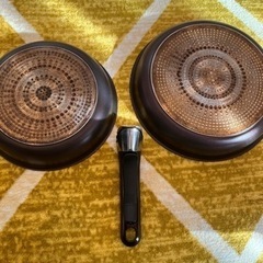 T-fal フライパン2種、専用取っ手の画像