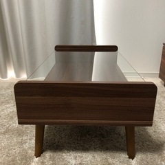 【決まりました】ガラステーブルの画像