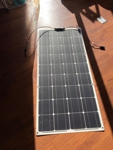 単結晶フレキシブル　ソーラーパネル　100W DOKIO