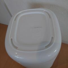 【ほぼ未使用】Combi　強力防臭抗菌おむつポット　ポイテックの画像