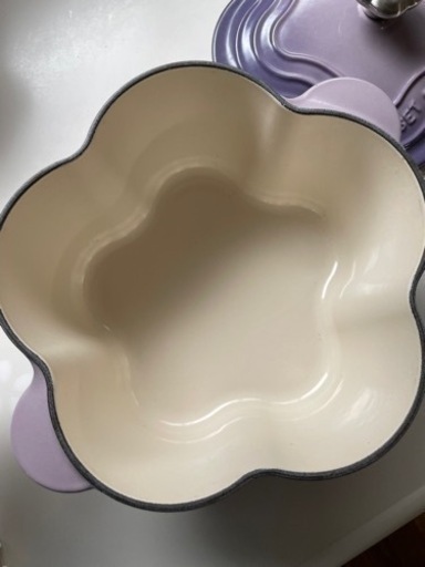 ルクルーゼのココットフルール
