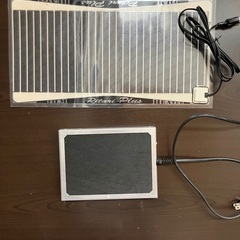 爬虫類用のヒーター（２つ）の画像