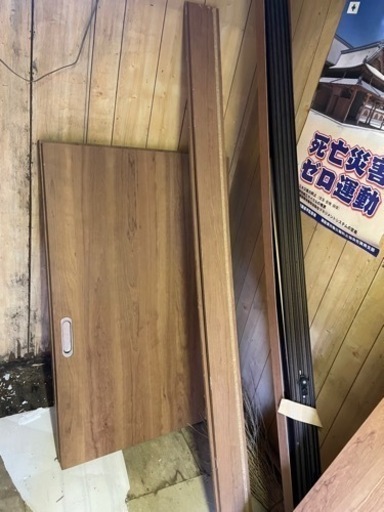 引き戸