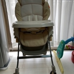 コンビ　ハイローチェア