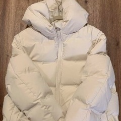 2/1値下げ　UNIQLO シームレスダウンパーカ　XL