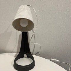 電気スタンド　IKEA