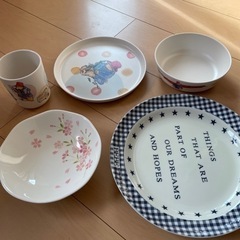 お皿・コップ　5点