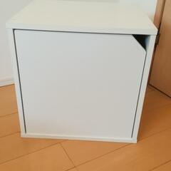 かわいい キューブ 棚 3個までありの画像