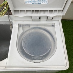 【お譲りします！】屋外用二層式洗濯機　動作確認済の画像