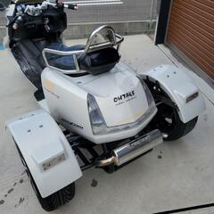 マグザム トライク バックギア付き 普通免許で運転可能！の画像