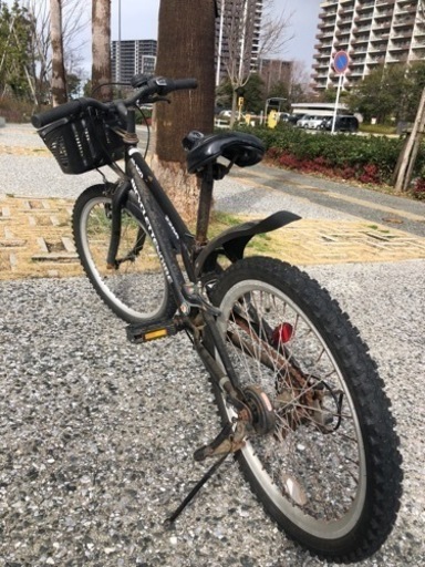 ロードバイク(22インチ)小学生用　黒色