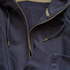 【新品】裏起毛パーカーLサイズの画像