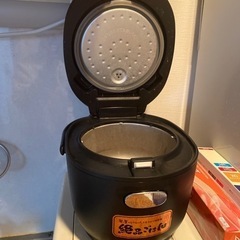 炊飯器の画像