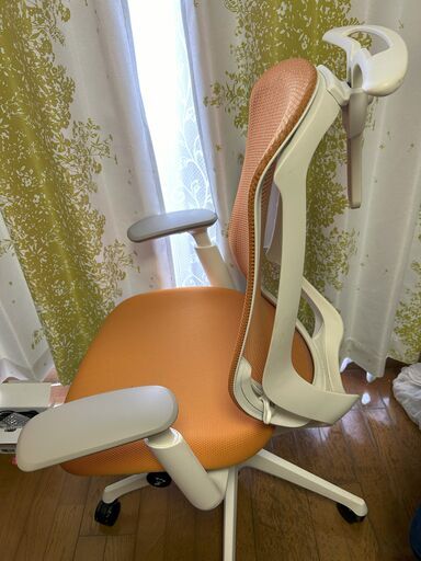 【美品】オカムラのシルフィーの椅子を譲ります【中古】