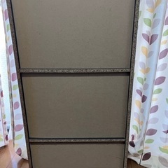 黒色カラーボックスの画像