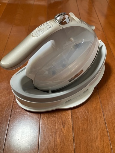 TOSHIBA　コードレススチームアイロン