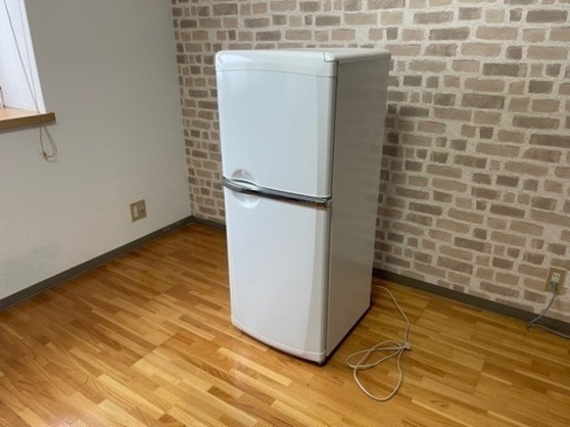 【値下げしました】冷蔵庫【三菱電機】2006年製・製氷皿付き