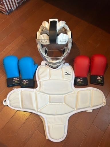 空手　小学生　防具　サポーター　プロテクター　一式　ほぼ新品　ミズノ