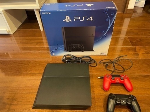 PS4 本体、コントローラー2つ