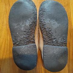 スエードシューズ　ベージュの画像