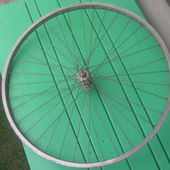 １００円　自転車のフロントホイール２６インチ　一般車用　その１